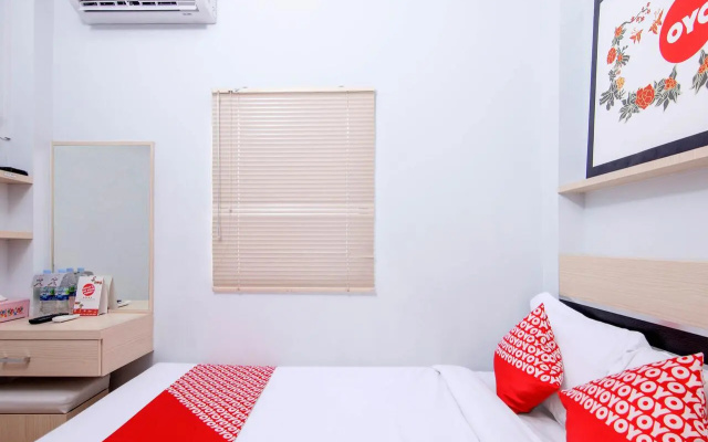 OYO 1177 WBS Residence