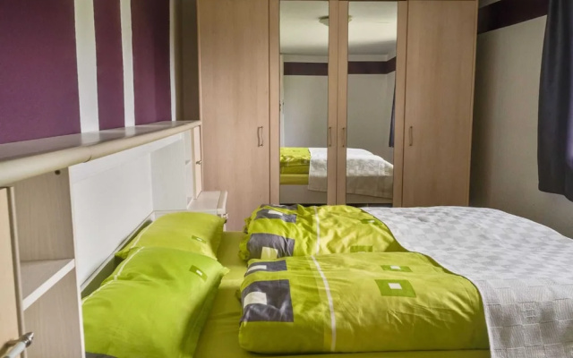 Apartment in Thuringia With Garden