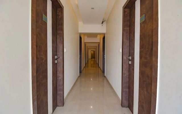 Fabhotel Royce Studio Apartments