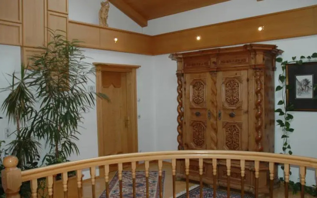 Wohnen by Lizzy Rohrmoser