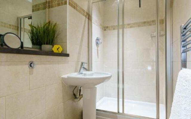 K Suites - Barton Court