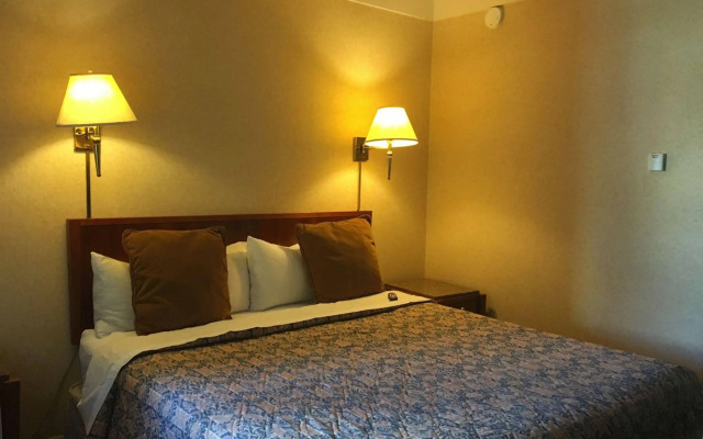 Pacific Heights Inn