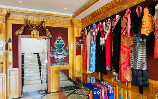 Ruoergi Yucang Haro Homestay