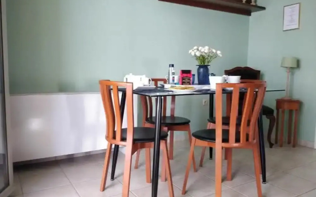 Sior Dionysios Apartments