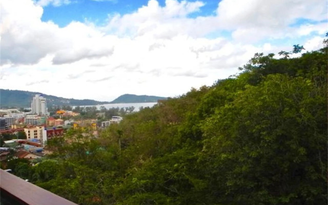 Emerald Patong 2 bedrooms Apartment Mountain View