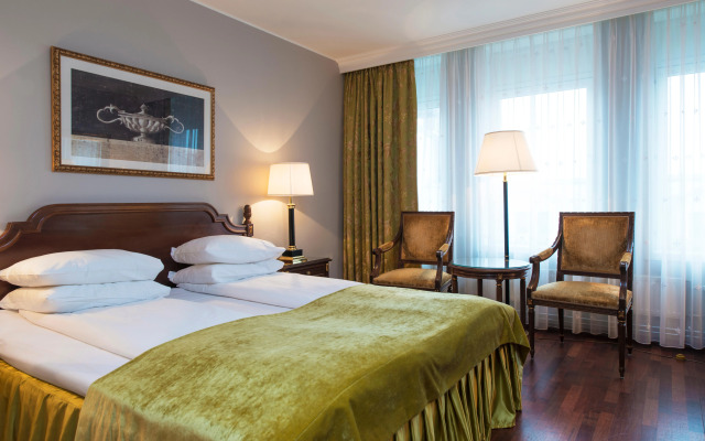 Hotel Bristol