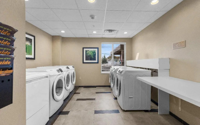 Candlewood Suites Erie by IHG