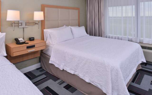 Hampton Inn & Suites Ames