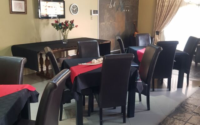 La Picasso Guesthouse