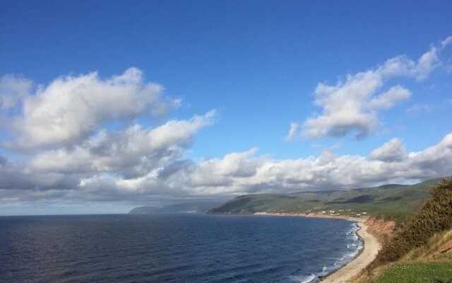 HI-Cabot Trail Hostel