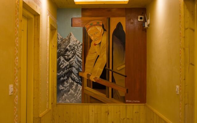 Ghar Bar Boutique Stay & Cafe