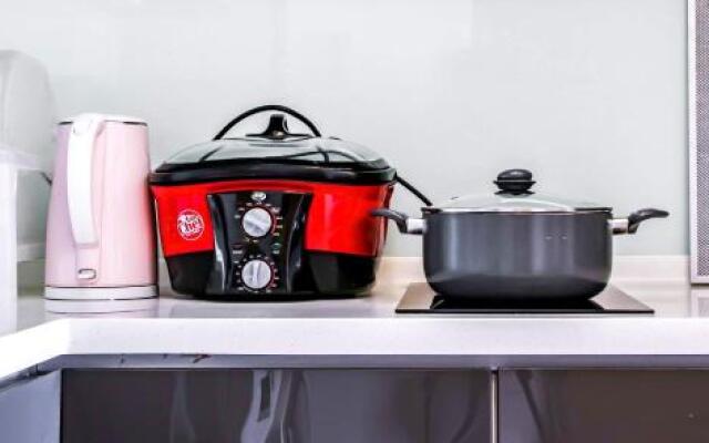 8Pax 2 BATHROOM NEAR SUMWAY PYRAMID