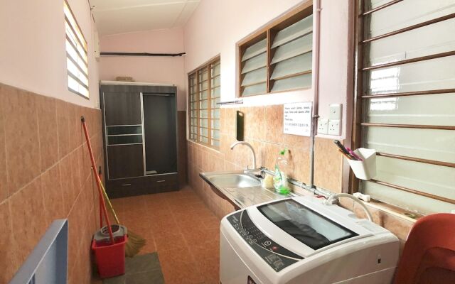 Sakura 2 Homestay Kampar
