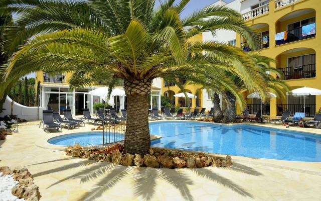 Club Simo Aparthotel