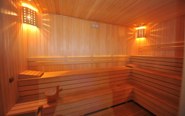 Asrin Beach Hotel