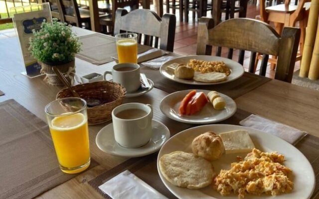 Hotel Campestre Montecarlo