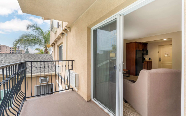 Comfort Inn Cockatoo near LAX Airport