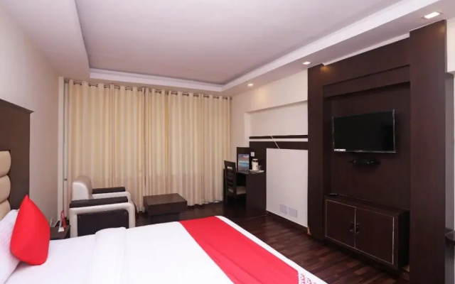 OYO 19973 Hotel Sunrise