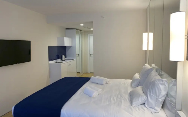Royal Sea Breeze Apartment