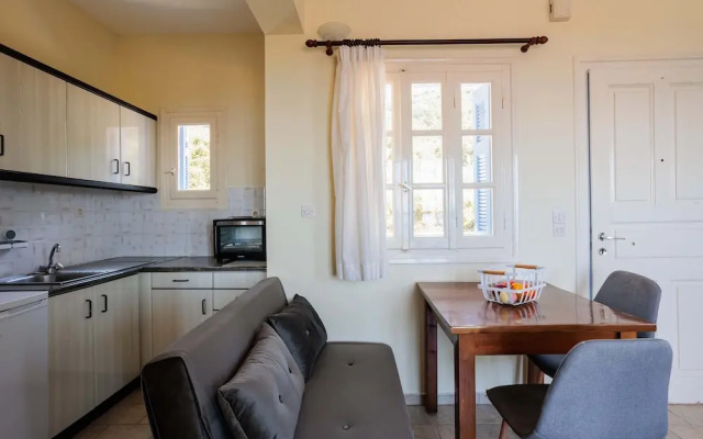 Seaview Getaway With Pool Panoramic Views