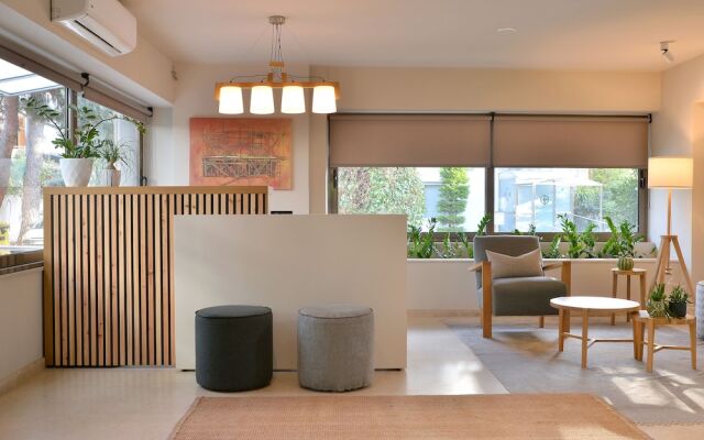 Mirivili Rooms & Suites Hotel