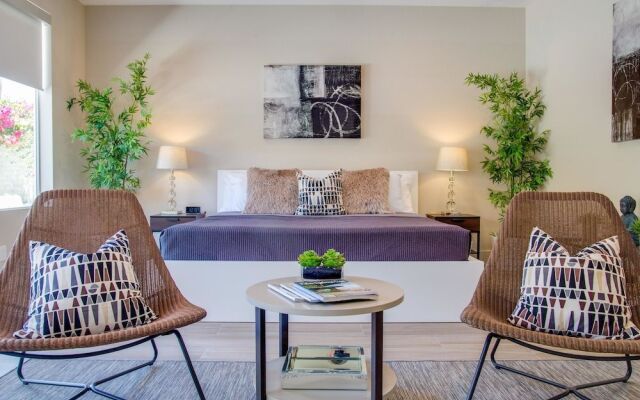 Bon Vivant Palms Holiday home 4