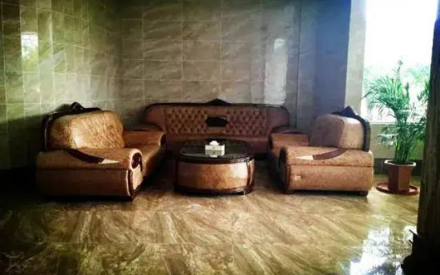 Tianlong Hotel (Lufeng South Railway Station Jinshan Ancient Town Branch)