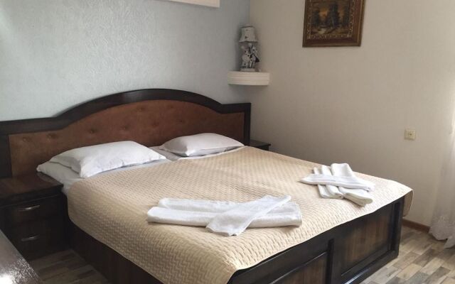 Hotel City