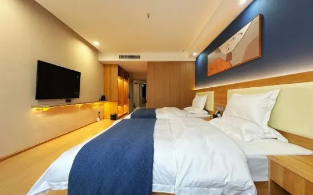 Park Hyatt Fashion Hotel (Kaili cross street people's hospital）