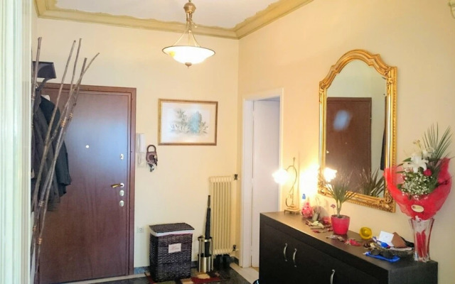 Classical apartment near Acropolis with roof garden