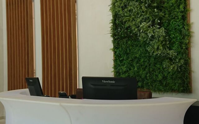IW Hotel
