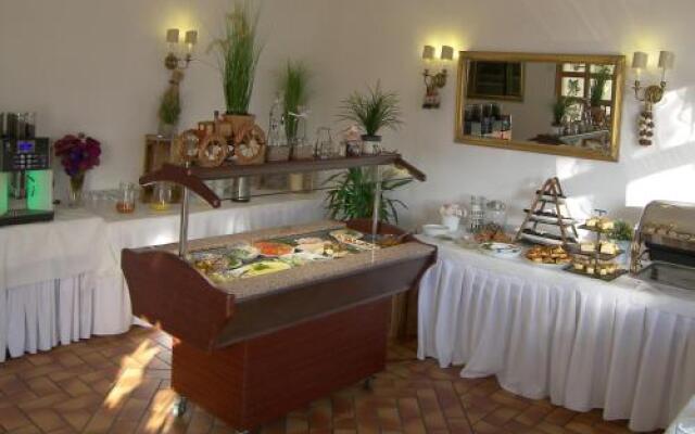 Hotel & Restauracja Wodnik