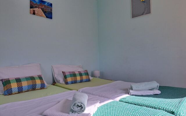 Apartment in Kastel Stafilic Near the sea