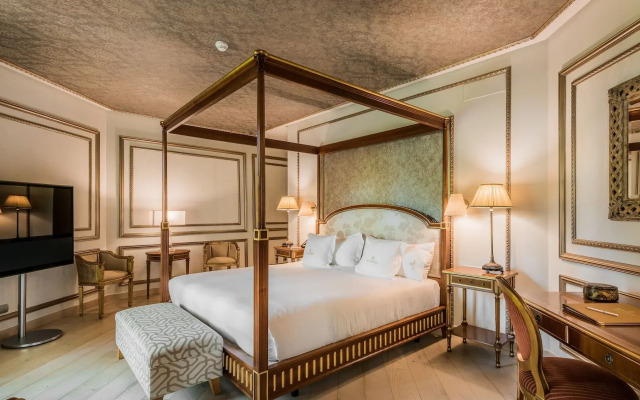 Las Dunas Grand Luxury Hotel