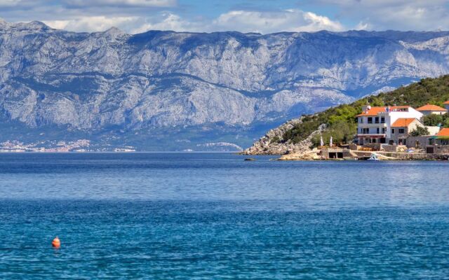 Apartment Cico Hvar/Pokrivenik 31926