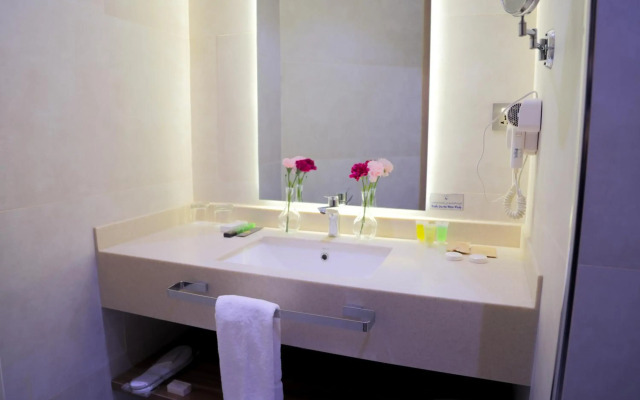 Novotel Suites Riyadh Center