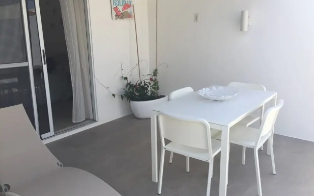 Palm Beach C, Charmingquiet Apt,wifi,beach Close,
