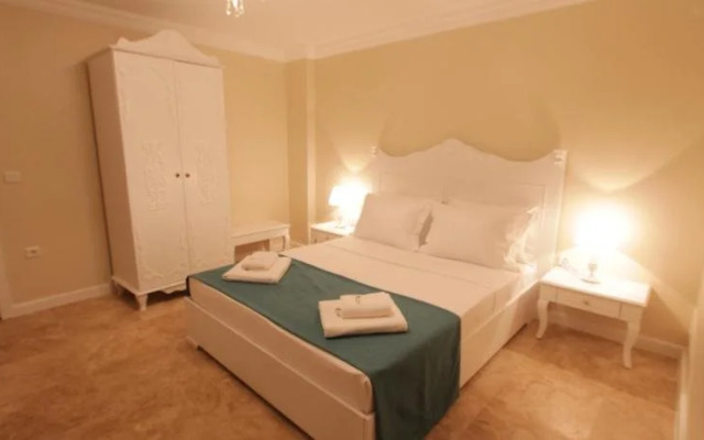 Cinar Hotel