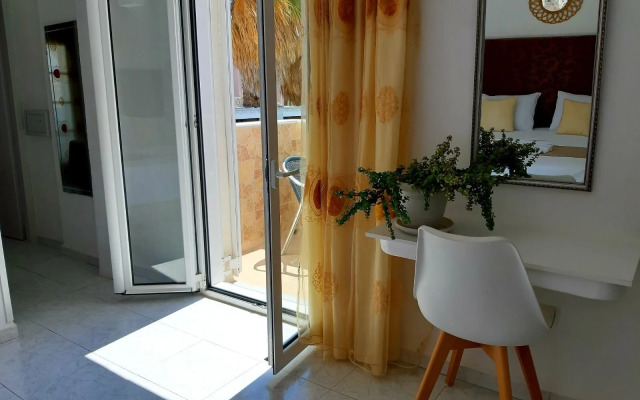 Summer Holiday by Atalos Suites