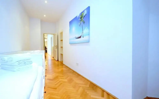 Vienna Residence Quiet Apartment With Space for up to 6 People