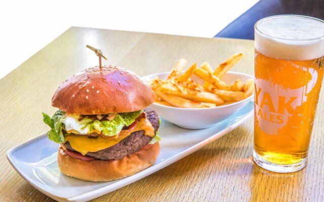 Hotel Indigo Melbourne on Flinders by IHG