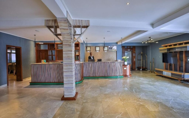 Homefree Hotel by signature