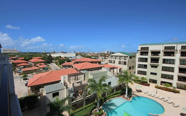 2BR 2BA Duplex w Amazing Views Pool Amenities