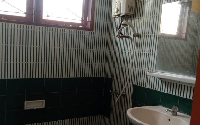 Villa Kota Bunga Azalea