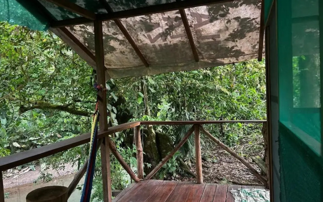 Rio Agujitas Eco Farm Hostel and Tours