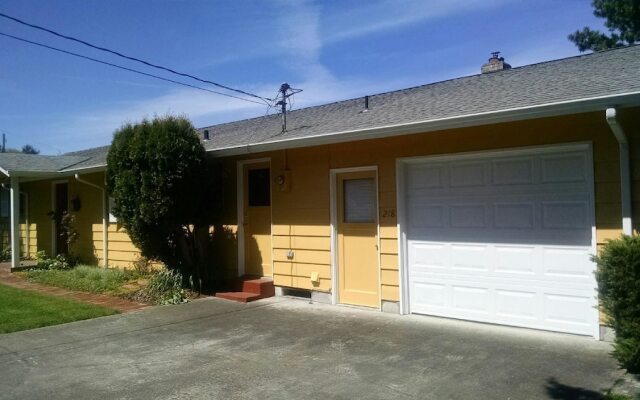 6th Street Langley Vacation House