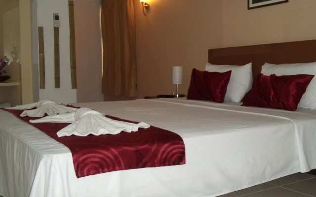 Hypertek Hotel