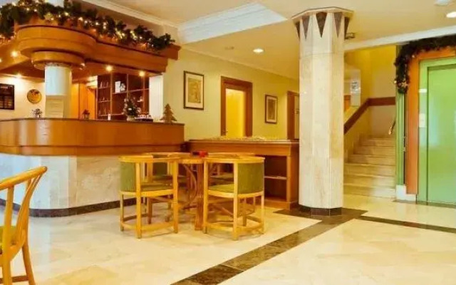 Holiday Club Apartman Hotel