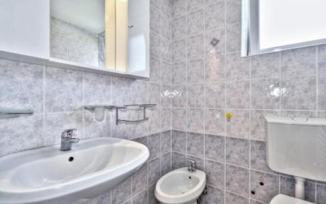 LANA house with apartment