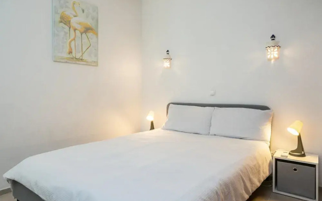 Nice Terrace and Pool Alvor Flat